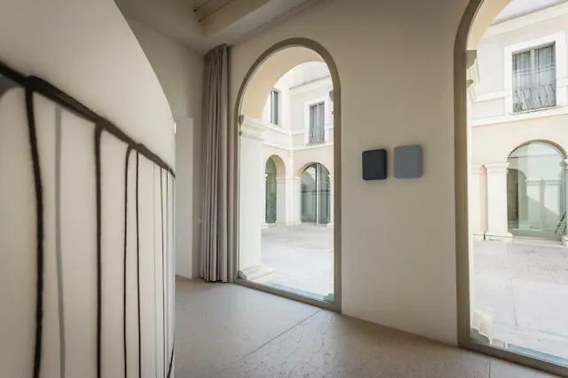 PALAZZO BECCAGUTTI CAVRIANI - Gallery Suite e Frescoes Suite Mantoue