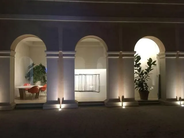 PALAZZO BECCAGUTTI CAVRIANI - Gallery Suite e Frescoes Suite Mantoue Italie