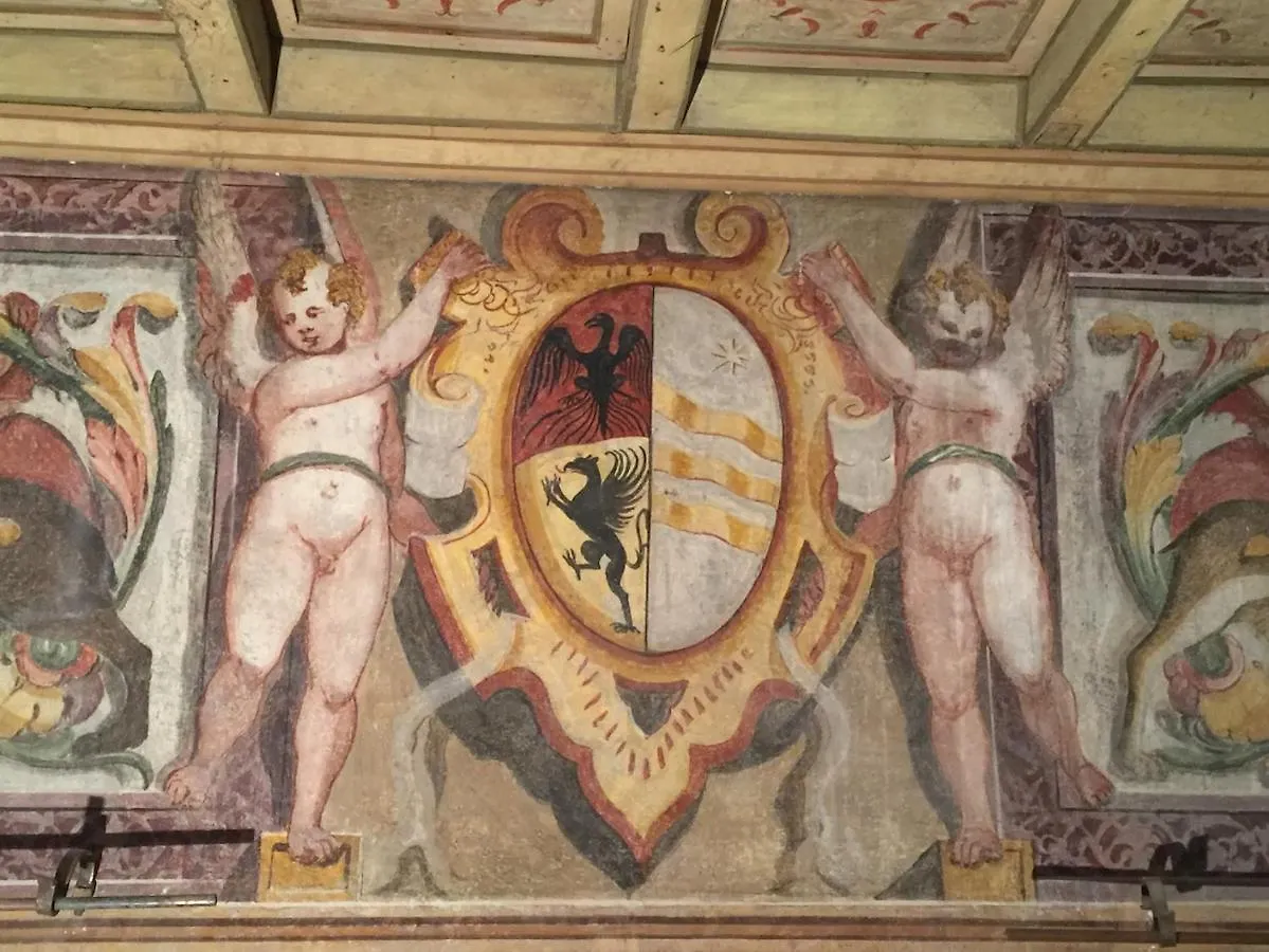 Apartment Palazzo Beccagutti Cavriani - Gallery Suite E Frescoes Suite Mantova Italy