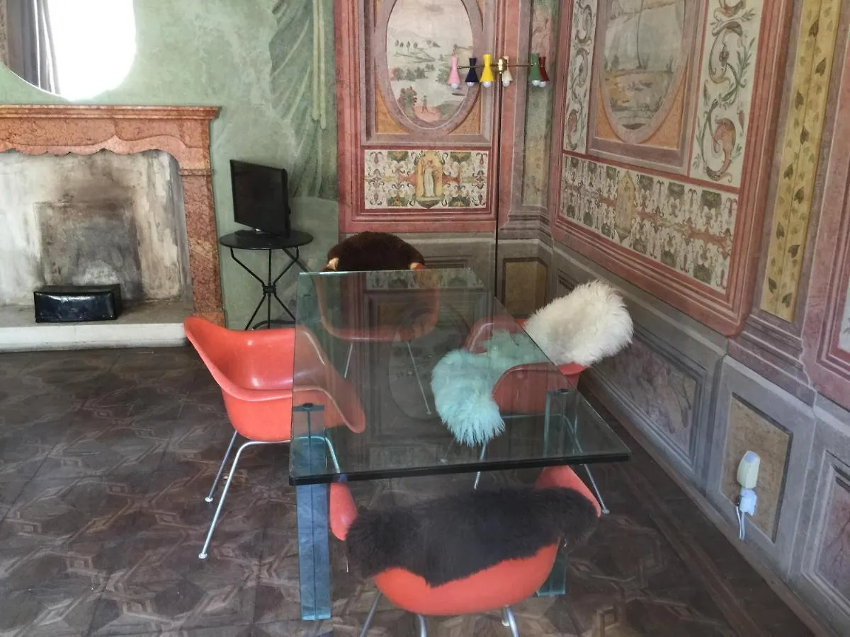 Palazzo Beccagutti Cavriani - Gallery Suite E Frescoes Suite Mantova