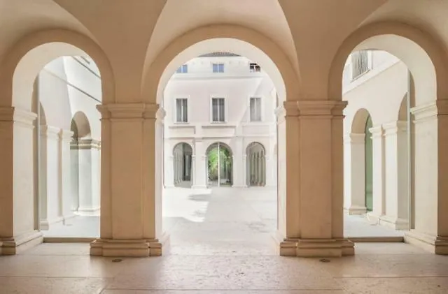 Apartment Palazzo Beccagutti Cavriani - Gallery Suite E Frescoes Suite Mantova