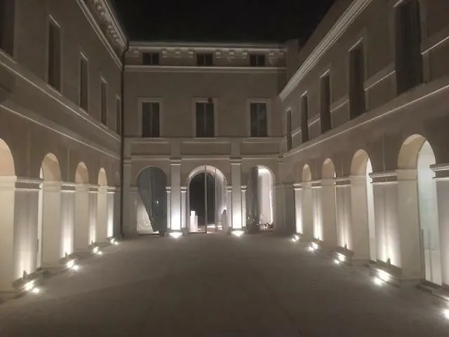 Palazzo Beccagutti Cavriani - Gallery Suite E Frescoes Suite مانتوفا شقة